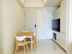 Lincoln Suites (D11), Condominium #557313211